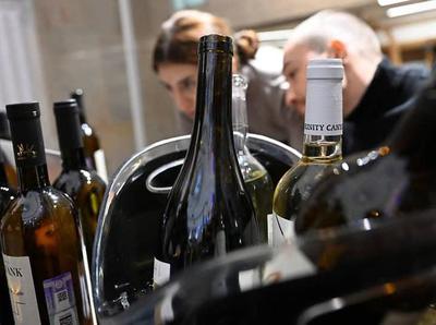 盧布崩潰,俄羅斯家電、電子產(chǎn)品、酒類(lèi)價(jià)格大幅上漲